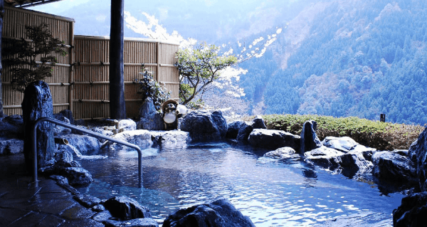 Onsen, Japan’s hot springs , famous and miraculous