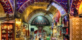 Istanbul’s Grand Bazaar, 3000 shops in one spot