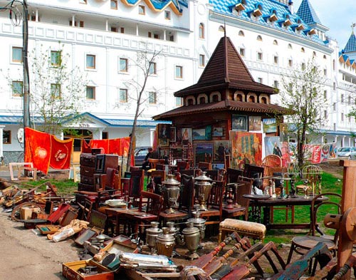 Izmaylovo, the largest Russian Flea market