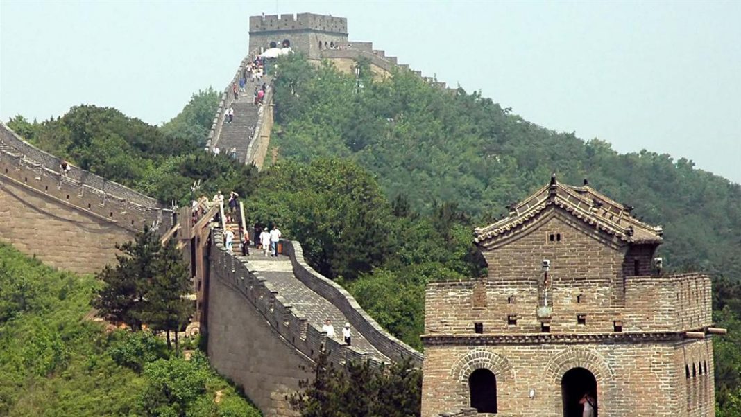 The Great Wall of China, the longest wall in the world tipntrips
