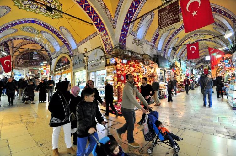 Istanbul’s Grand Bazaar, 3000 shops in one spot