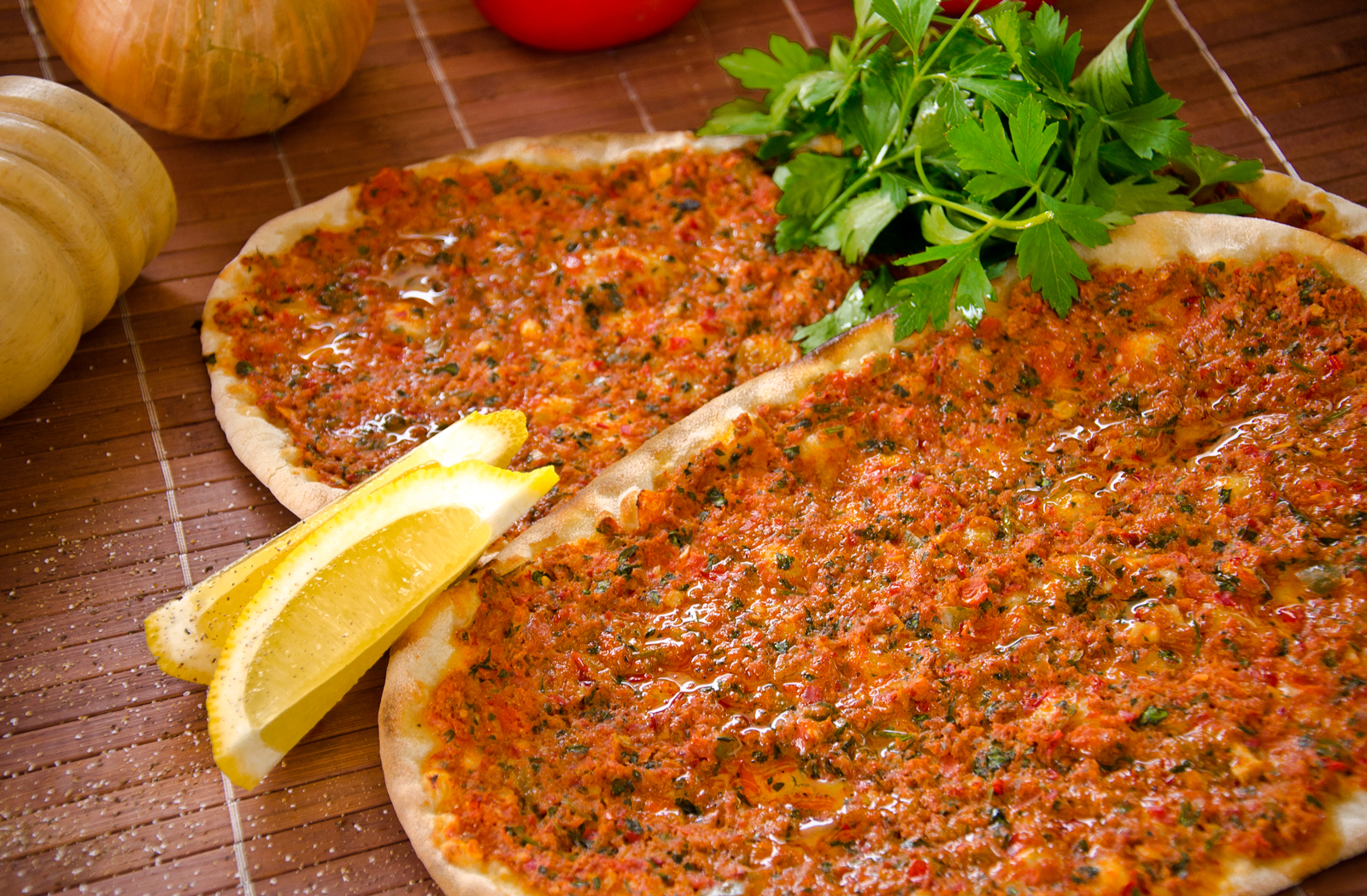 Lahmacun - Mouthwatering Turkish dishes