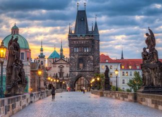 historic bridges - Charles Bridge