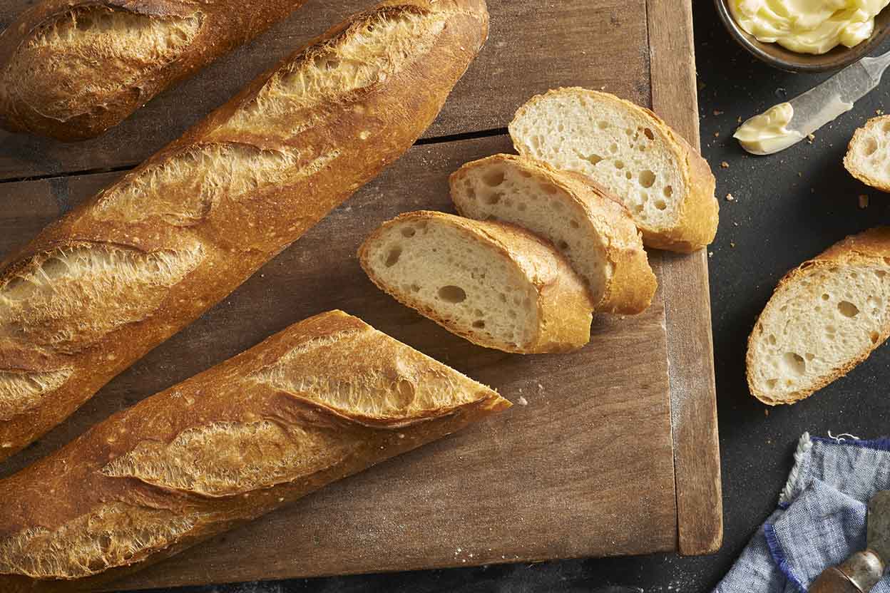 Famous-French-foods-you-must-try-at-least-once-in-France-Baguettes.jpg