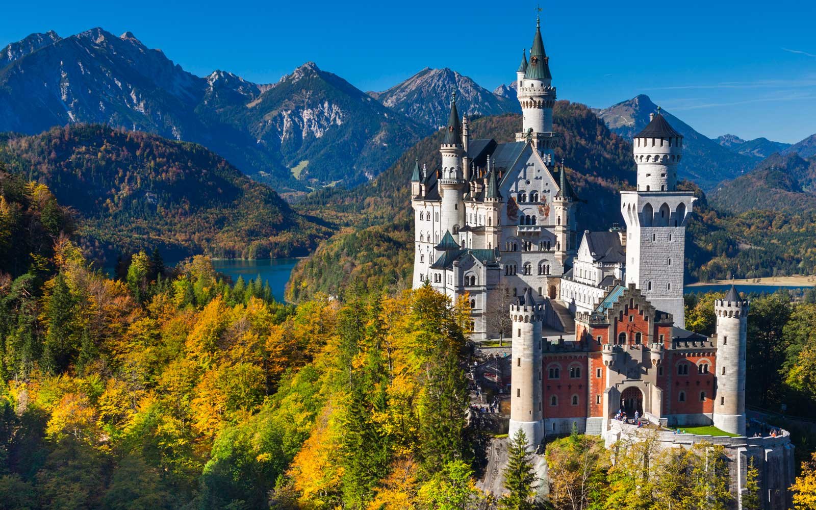 Neuschwanstein, The castle of the fairy-tale king in Germany